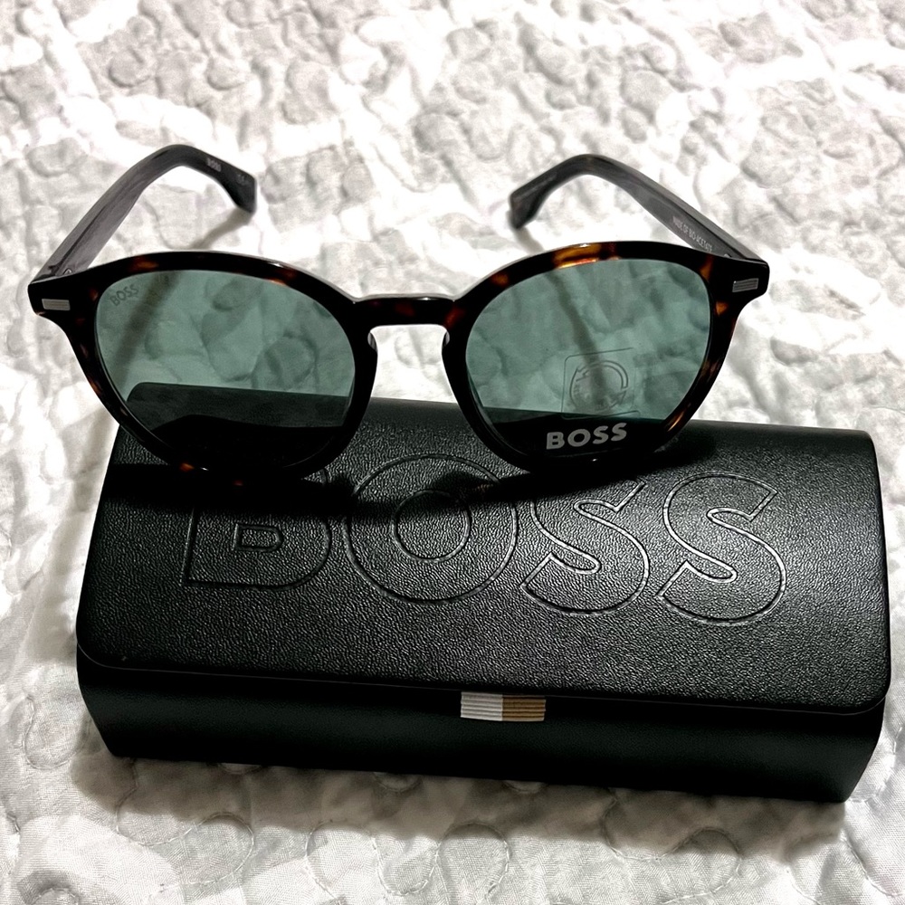 Boss Sunglasses - Picture 2 of 5